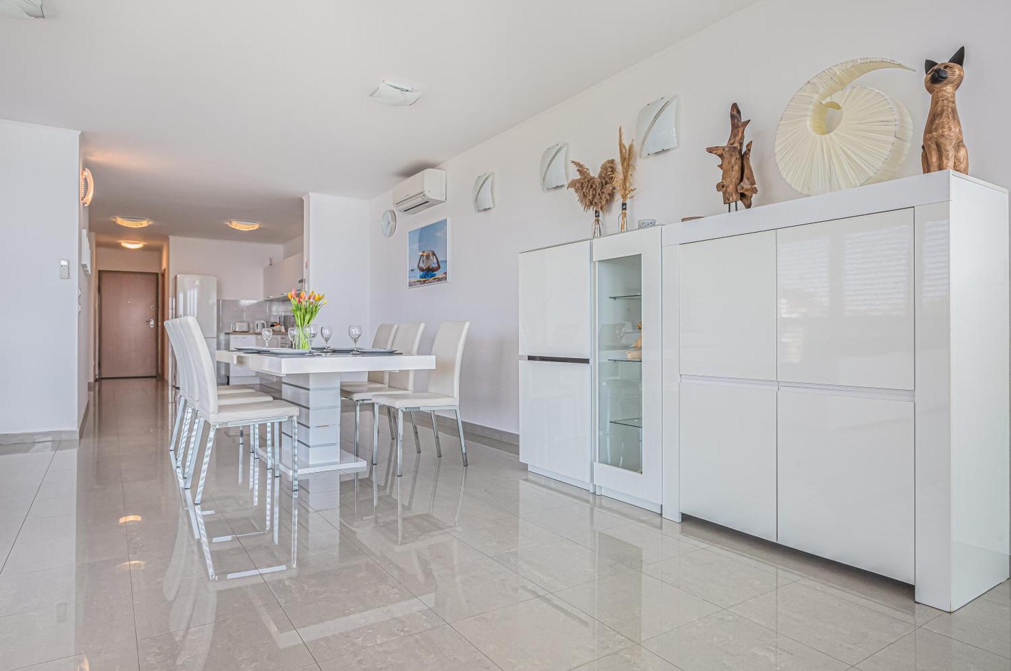 Ap 4+2 In One Of The Most Luxury Building In Omis Room photo