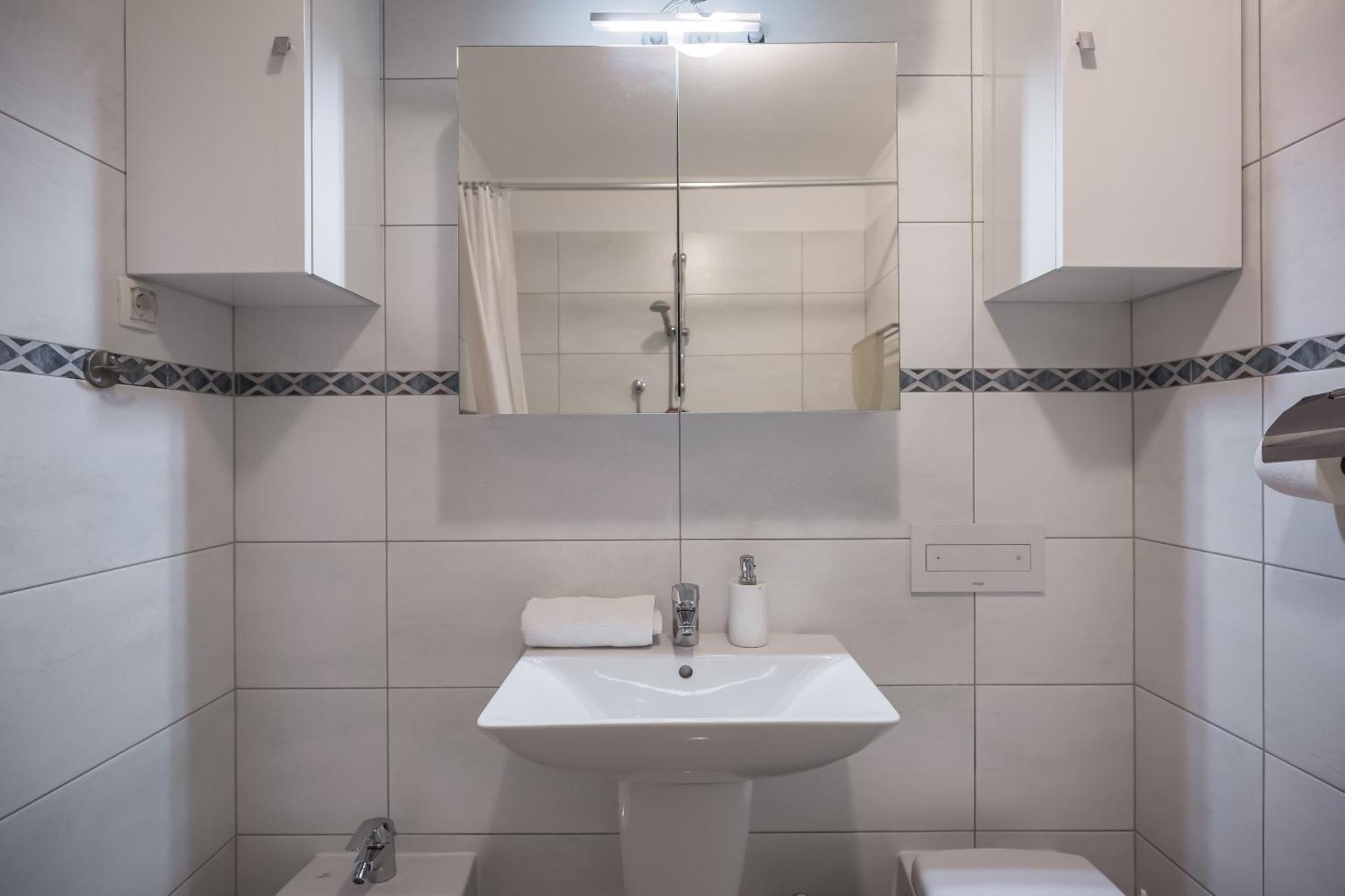 Ap 4+2 In One Of The Most Luxury Building In Omis Room photo