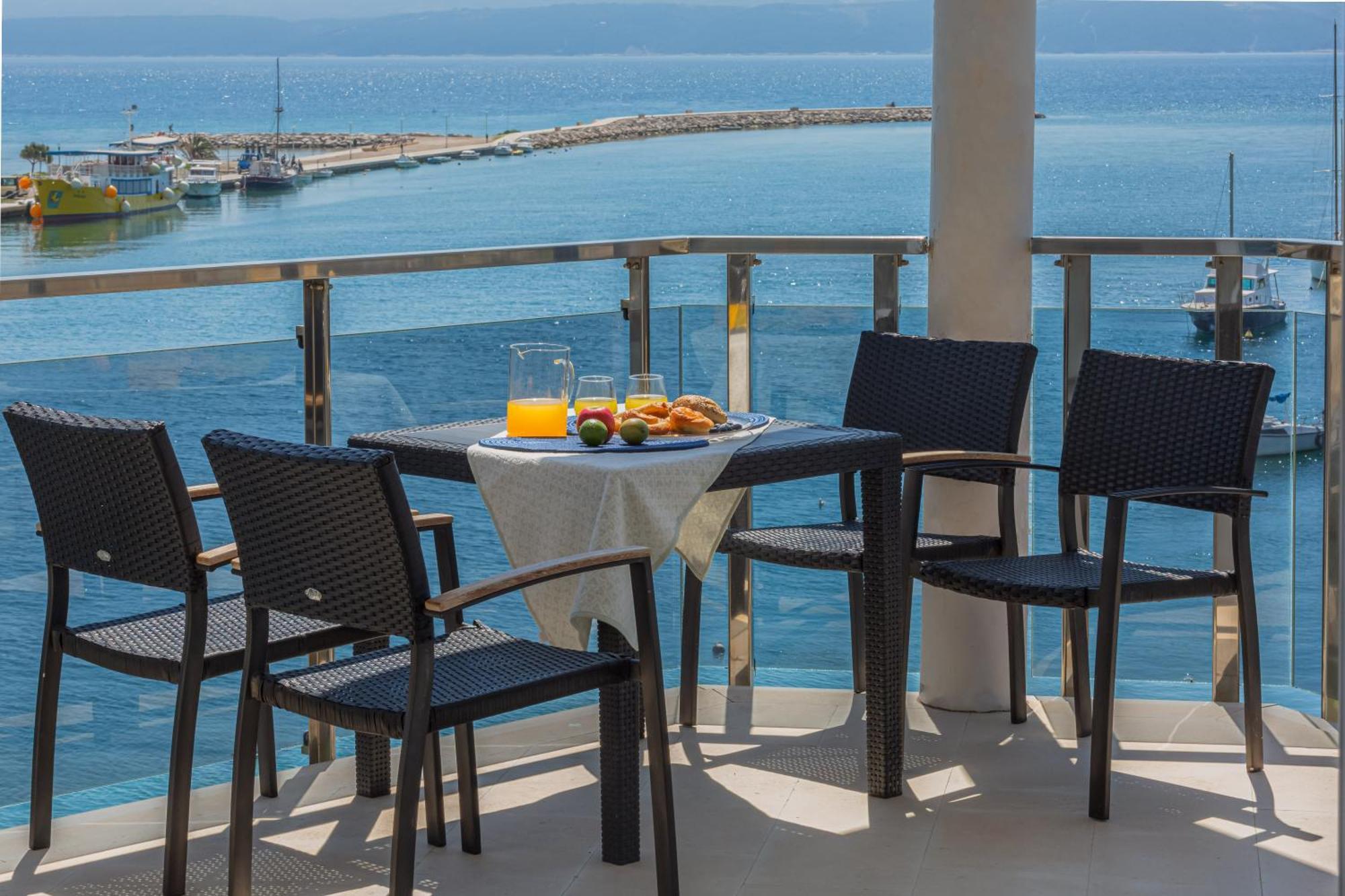 Ap 4+2 In One Of The Most Luxury Building In Omis Room photo